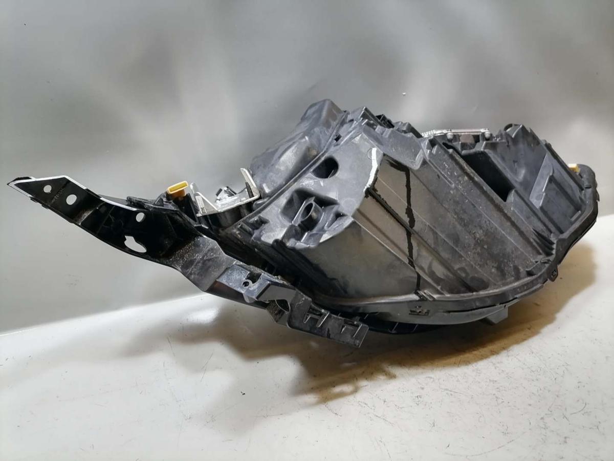 VW Golf 8 original Scheinwerfer vorn links LED Facelift Bj.2024